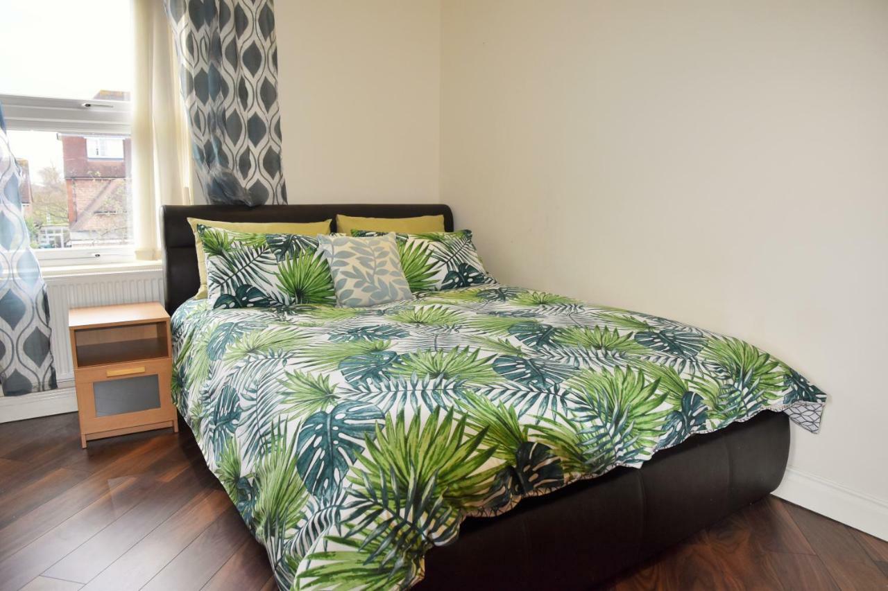 Luxury Duplex Apartment Bedford Eksteriør billede